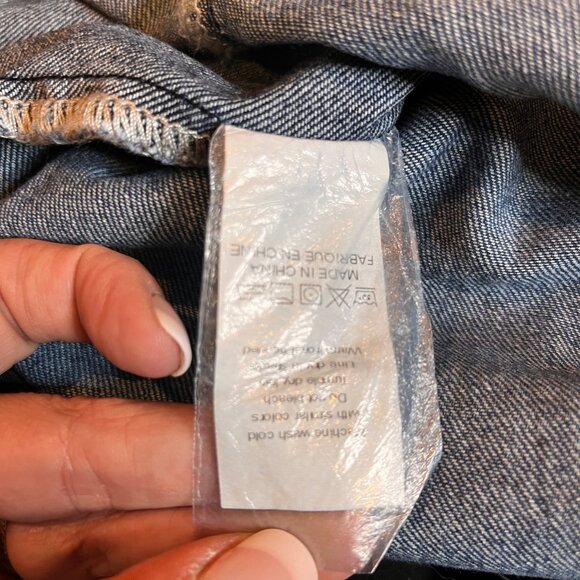 Women’s Denim Overalls Jumpsuit NWOT Blue Jean Relaxed Fit Adjustable Straps M - Picture 11 of 11